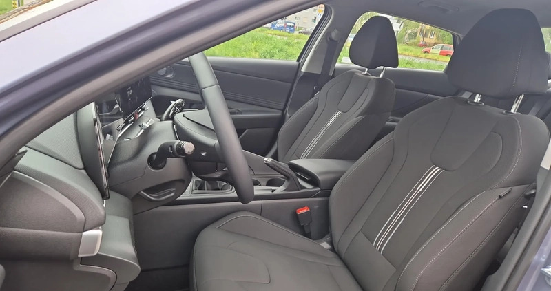 Hyundai Elantra cena 111000 przebieg: 1000, rok produkcji 2023 z Prabuty małe 301